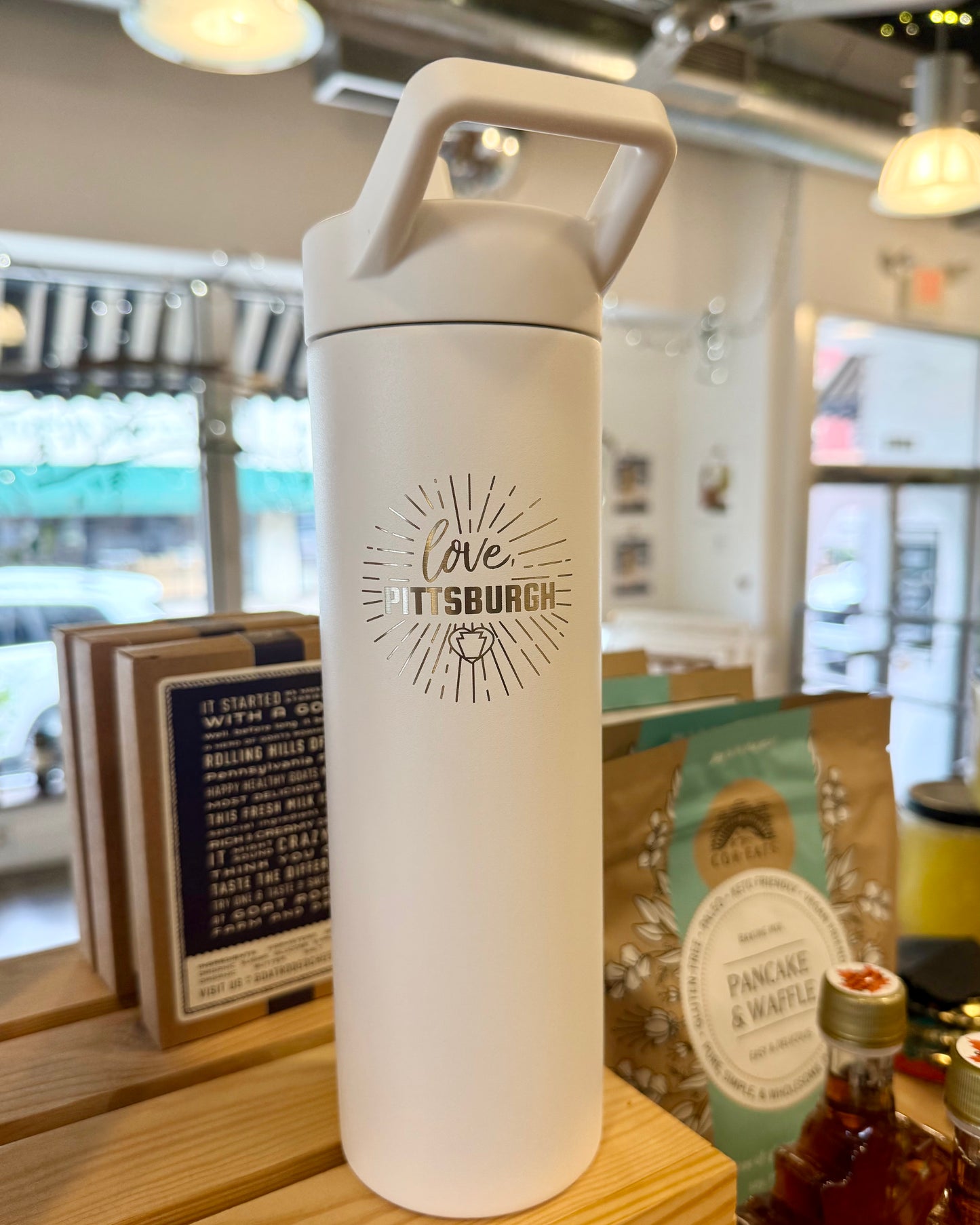 White Traveler Water Bottle - Sports Cap