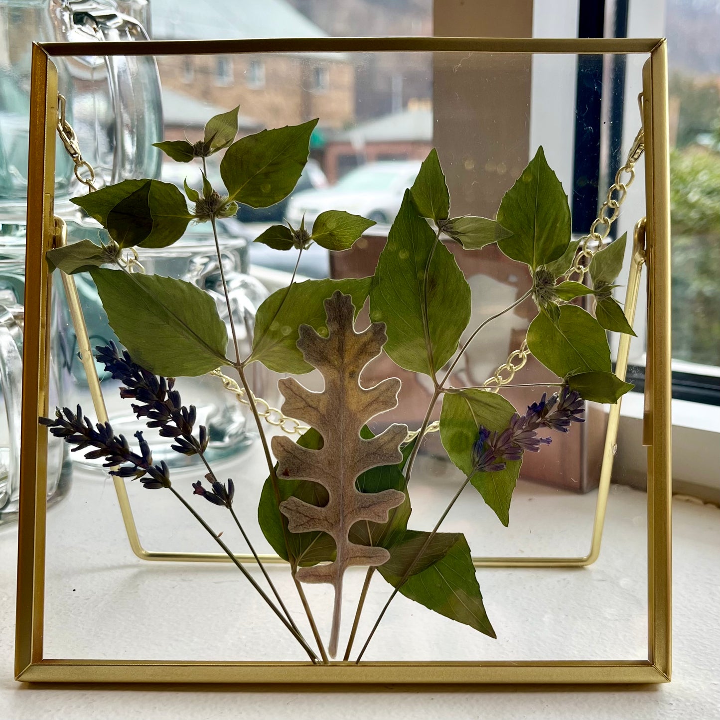 Mountain Mint Flora Frame